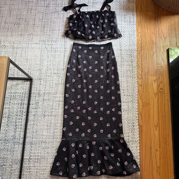 SALONI Black Jemi Top Aidan Embroidered Flower Midi Skirt Set 0 - Picture 2 of 7